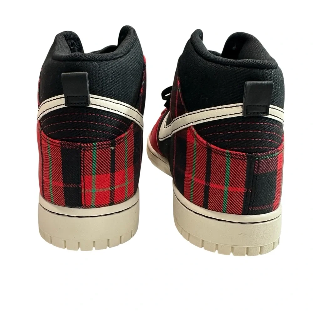 Nike Men's Dunk Hi Retro SE‎ Black University Red Tartan Plaid Size 13 DV0826-00
